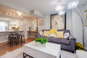 Quaint Arlington Vacation Rental with Patio!
